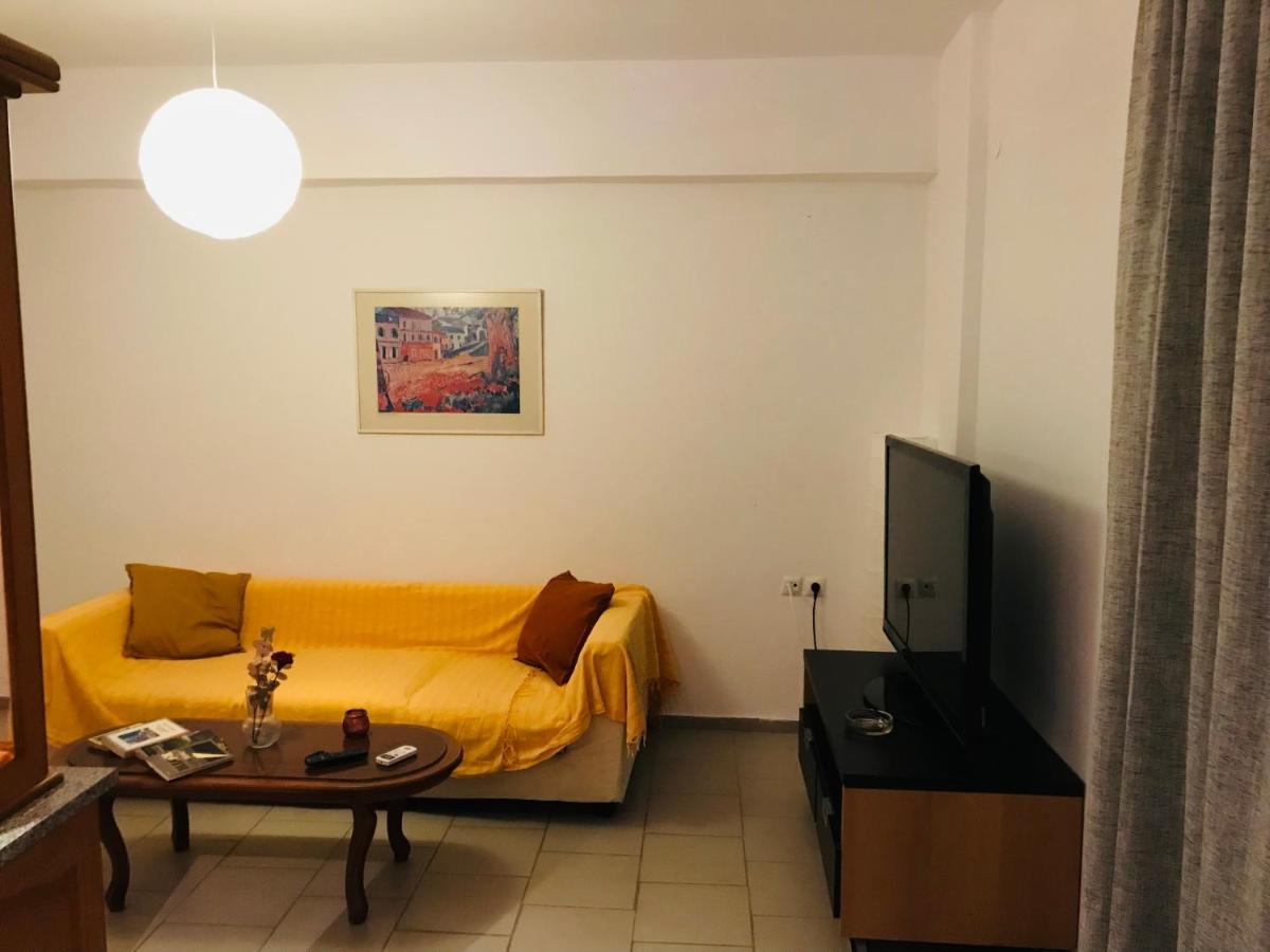 Akrata V Apartment Exterior foto